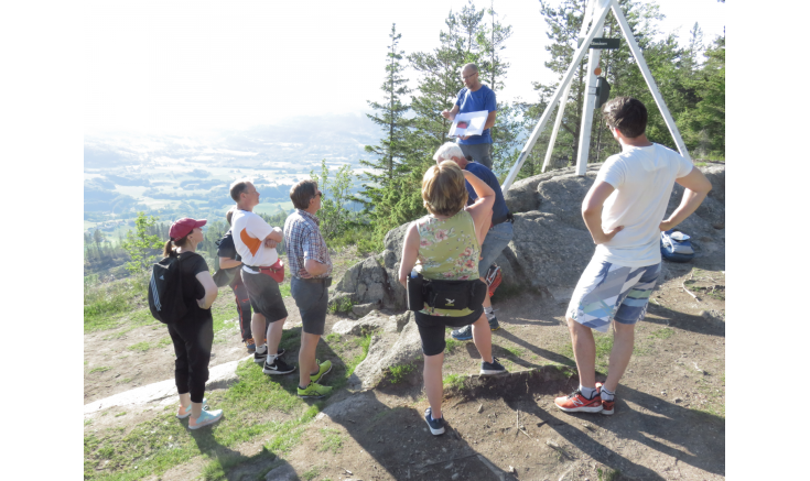 Tur på Glasåsen, Tranby med geolog Nils Bang